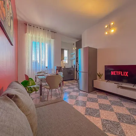 Spacious With Balcony And 2 Bathrooms By Host Hero Apartment Mailand
