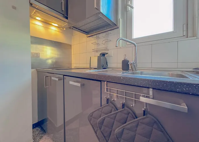 Spacious With Balcony And 2 Bathrooms By Host Hero Milano