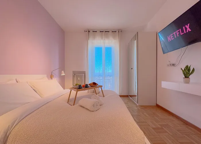 Spacious With Balcony And 2 Bathrooms By Host Hero Milano