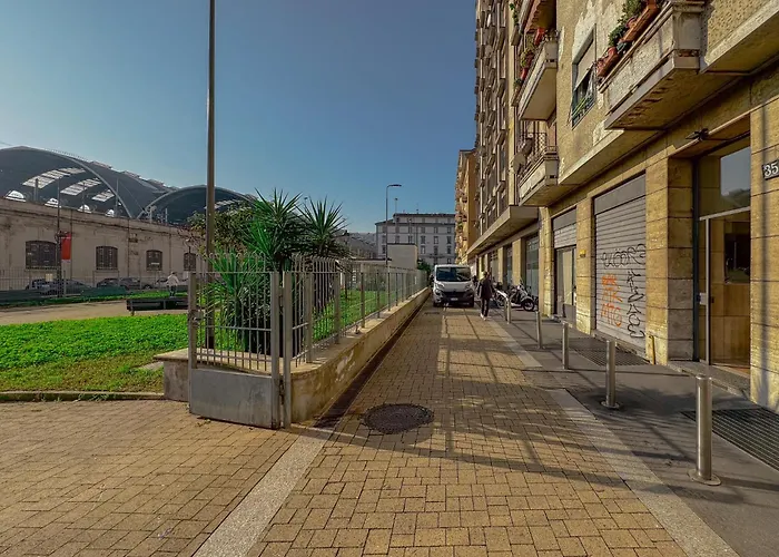 Spacious With Balcony And 2 Bathrooms By Host Hero Daire Milano